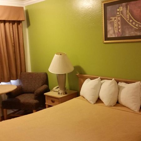 Kelseyville Motel Esterno foto
