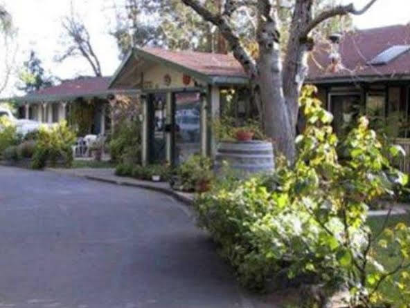 Kelseyville Motel Esterno foto